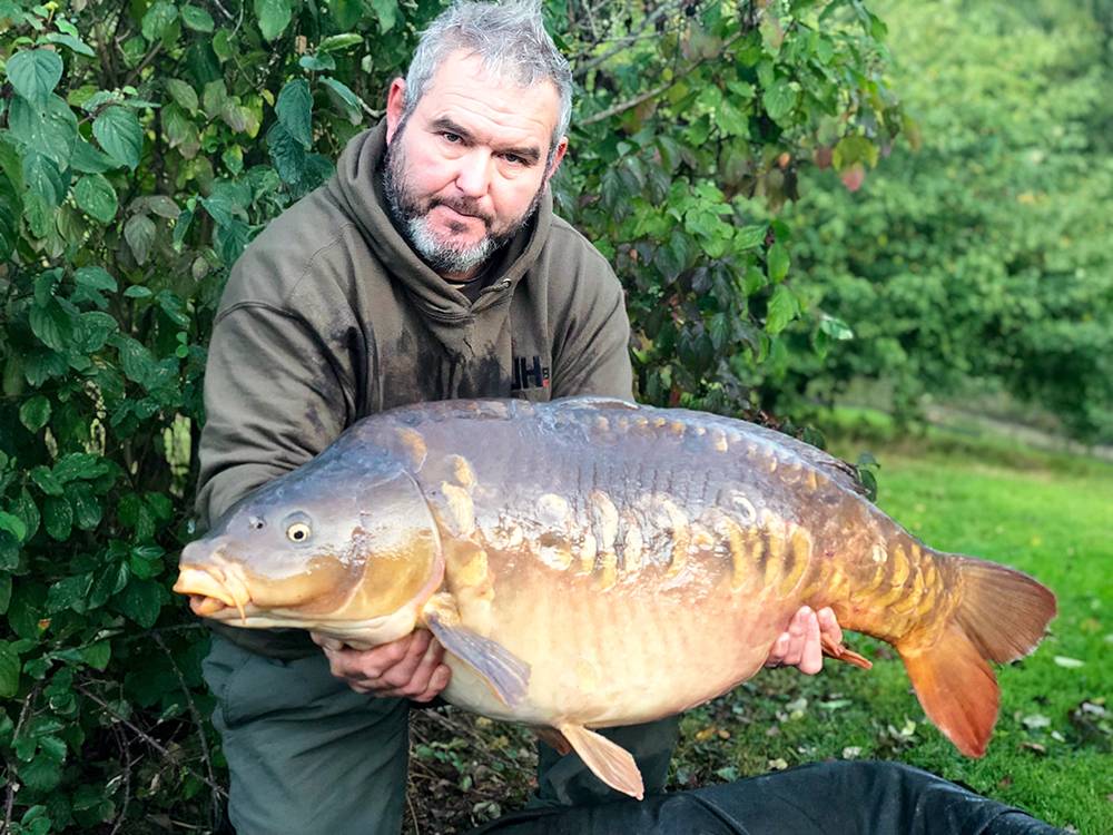 Tony Sawyers with Nemo at 44 lb 1 oz 1