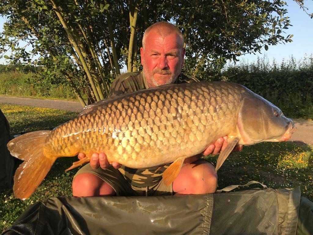 Mick Warren 25 lb 12 oz temple