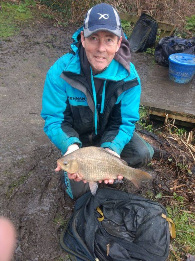 Tony Morris 3 lb 6 oz crucian old lake